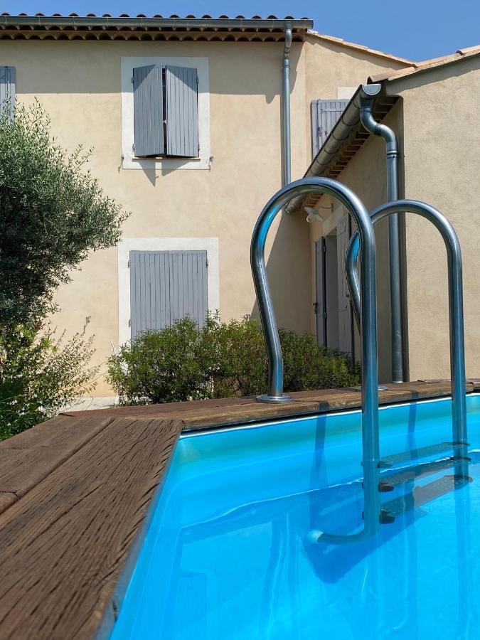 Chambre D'Hotes Le Jardin Des Cigales Bed & Breakfast Обиньон Екстериор снимка